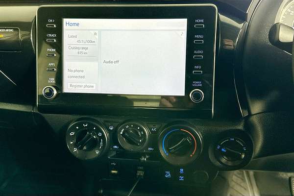 2020 Toyota HILUX SR (4x4) GUN126R FACELIFT 4X4