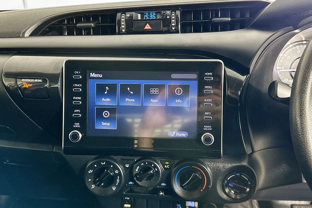 2021 Toyota HILUX SR (4x4) GUN126R 4X4