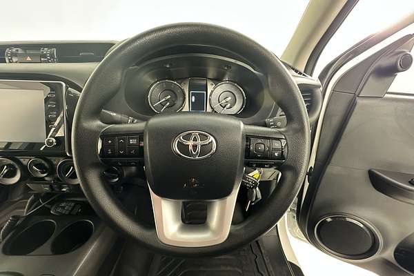 2024 Toyota HILUX SR (4x4) STEEL WHEELS GUN126R FACELIFT 4X4