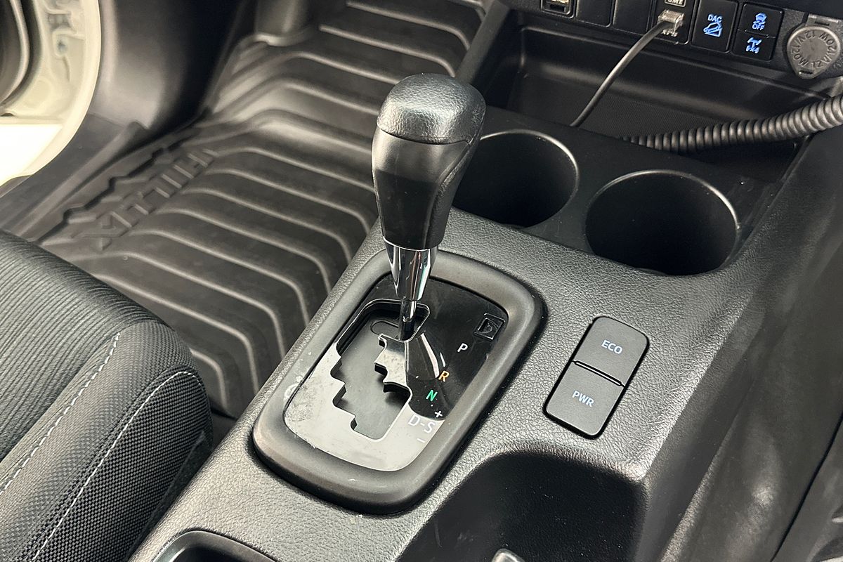 2023 Toyota HILUX SR (4x4) GUN126R 4X4
