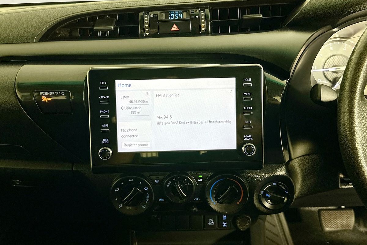 2021 Toyota HILUX SR (4x4) GUN126R FACELIFT 4X4