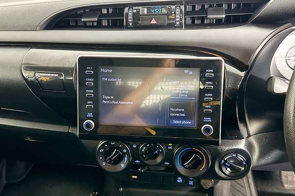 2022 Toyota HILUX SR (4x4) GUN126R 4X4