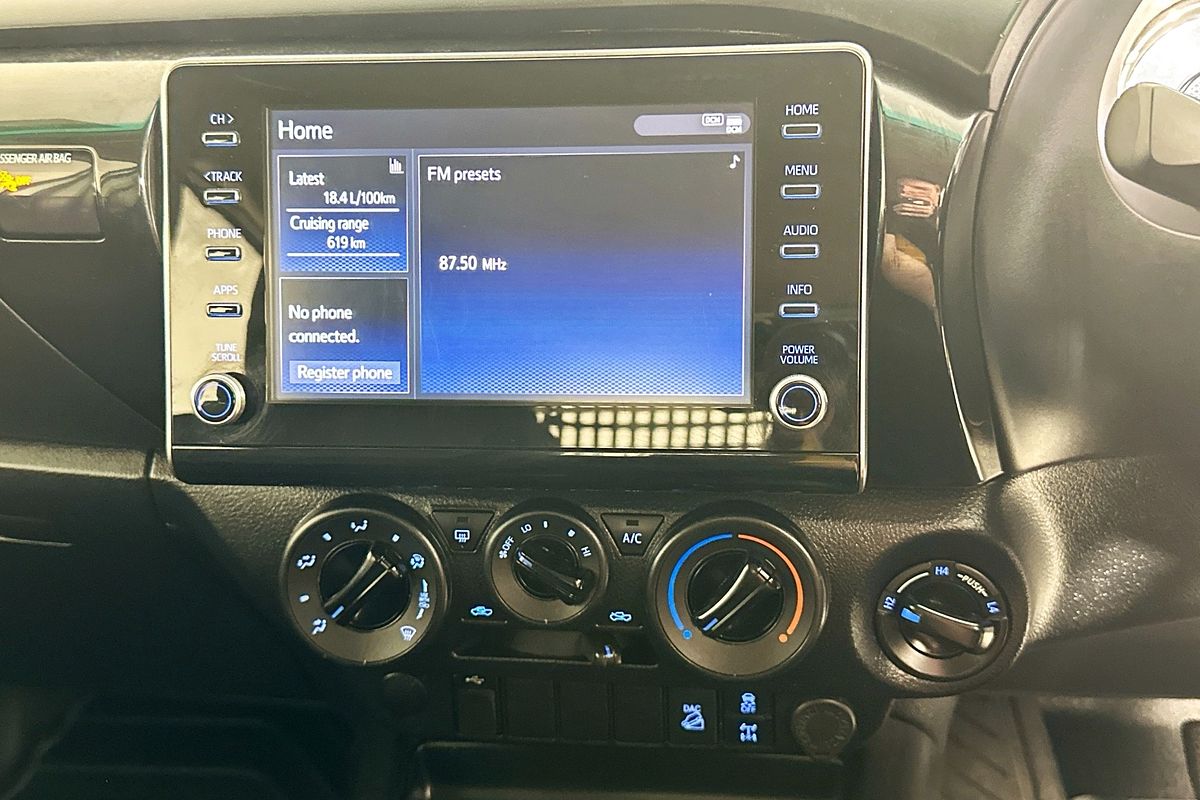 2022 Toyota HILUX SR (4x4) GUN126R 4X4
