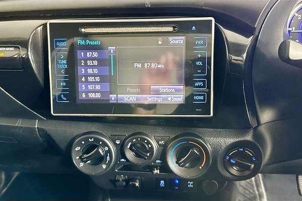 2019 Toyota HILUX SR (4x4) GUN126R MY19 4X4