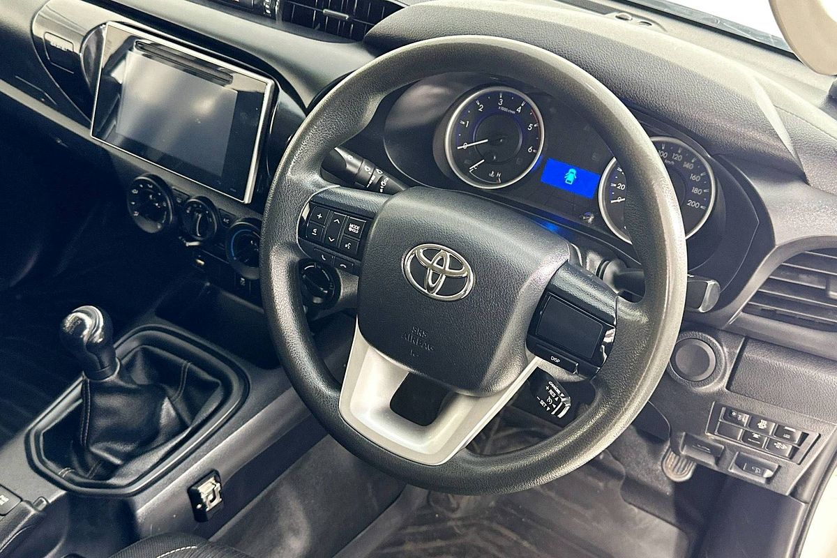 2018 Toyota HILUX SR (4x4) GUN126R MY19 4X4
