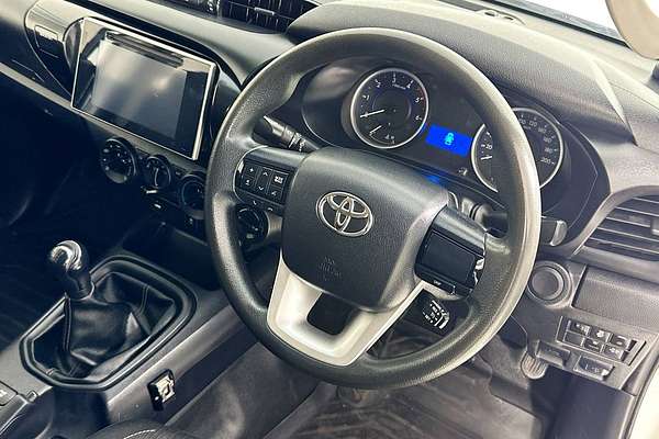 2018 Toyota HILUX SR (4x4) GUN126R MY19 4X4