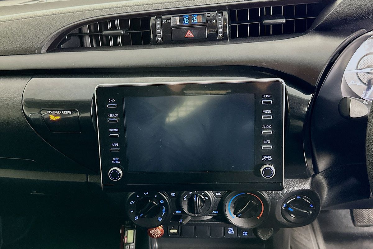 2022 Toyota HILUX SR (4x4) GUN126R 4X4