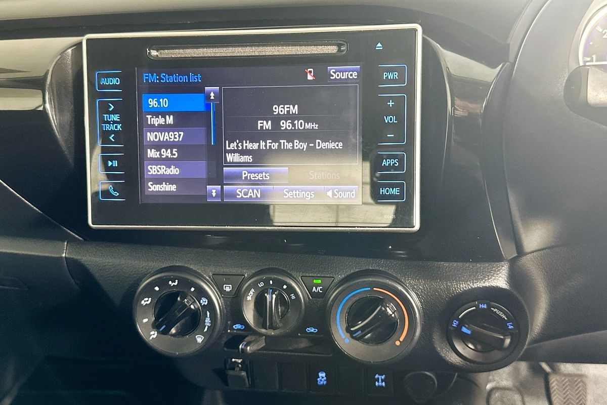 2019 Toyota HILUX SR (4x4) GUN126R MY19 4X4