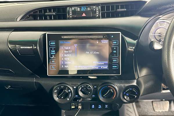 2018 Toyota HILUX SR (4x4) GUN126R MY17 4X4