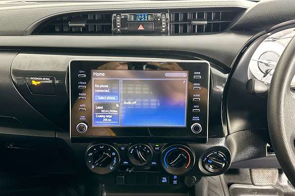 2021 Toyota HILUX SR (4x4) GUN126R 4X4