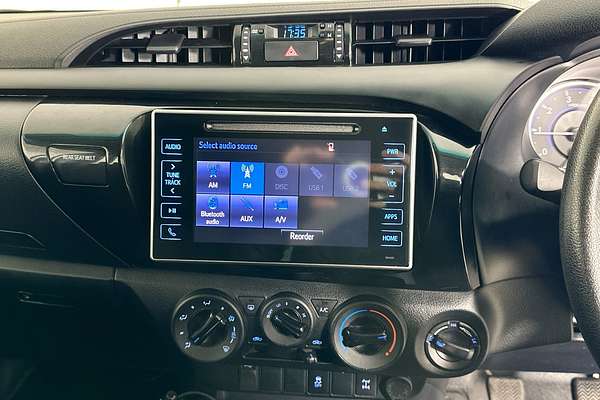 2018 Toyota HILUX SR (4x4) GUN126R MY17 4X4