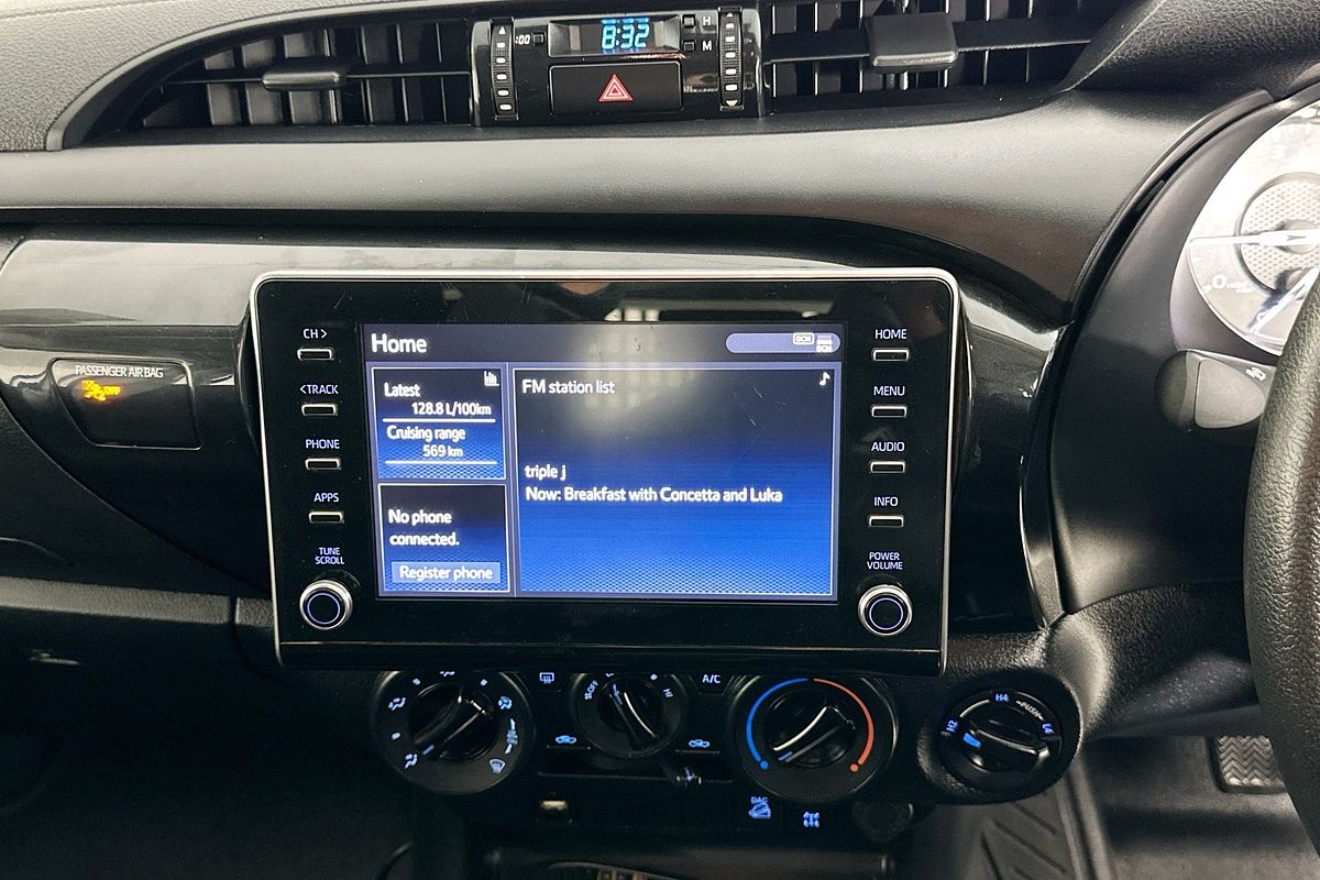 2022 Toyota HILUX SR (4x4) GUN126R 4X4