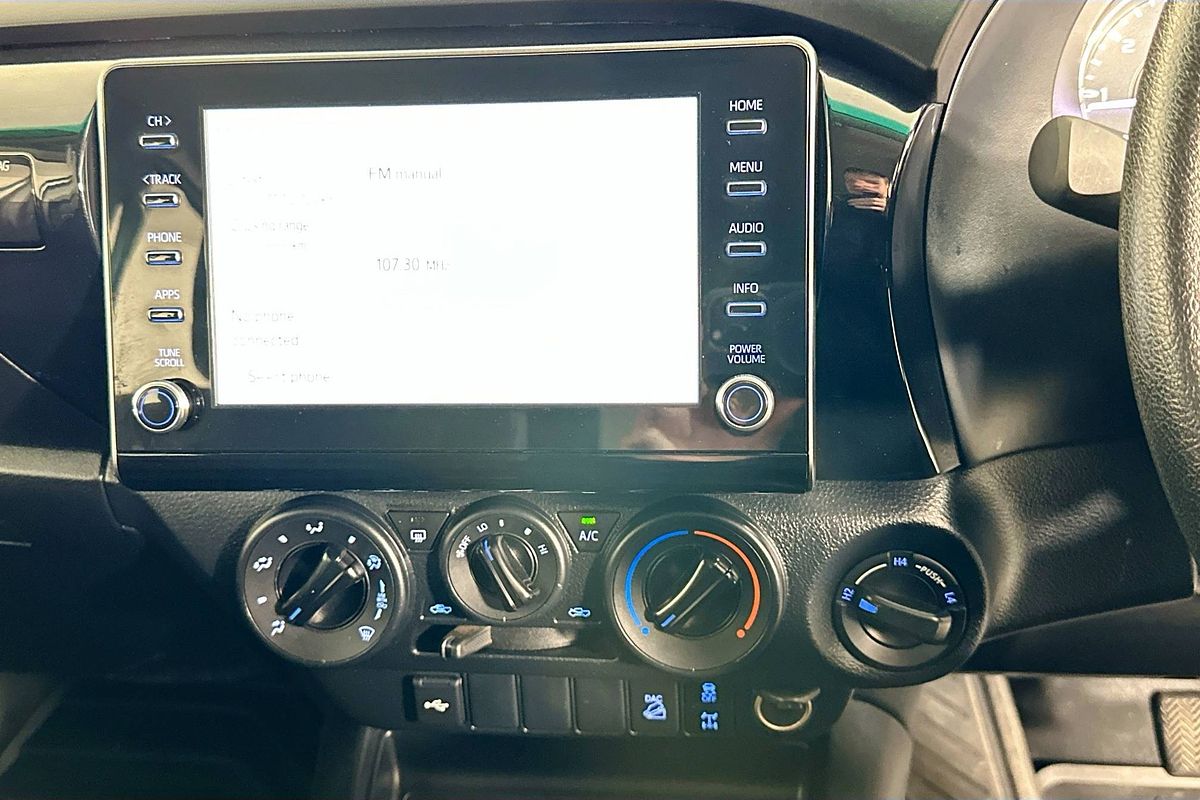 2024 Toyota HILUX SR (4x4) GUN126R 4X4