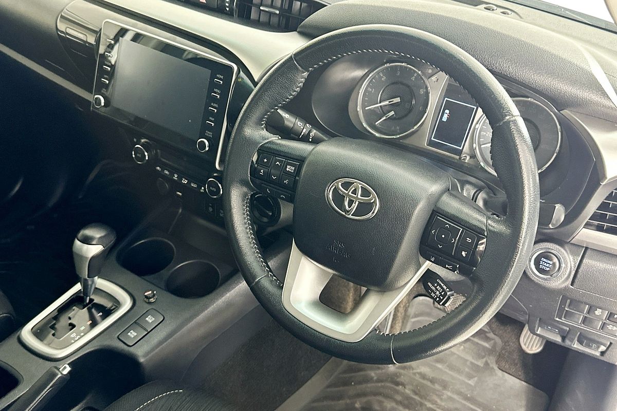 2021 Toyota HILUX SR5 (4x4) GUN126R 4X4