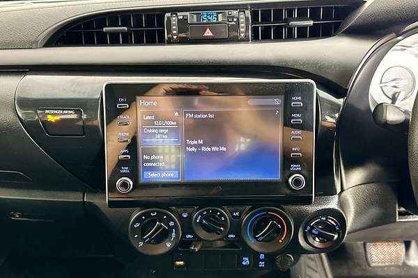 2021 Toyota HILUX SR (4x4) GUN126R 4X4