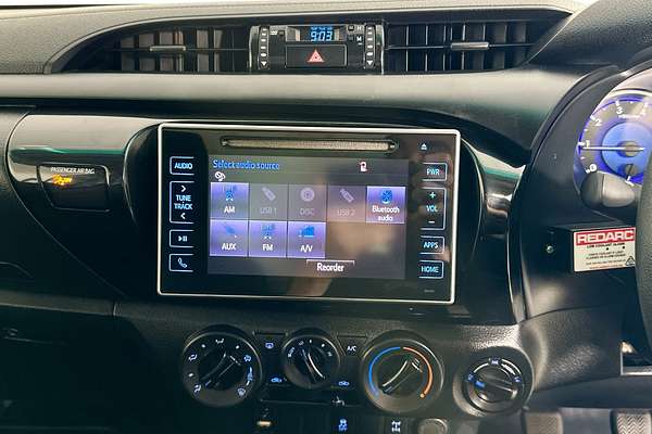 2019 Toyota HILUX SR (4x4) GUN126R MY19 4X4