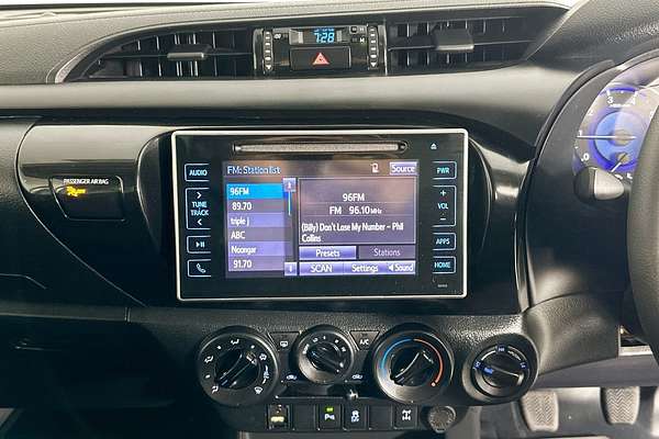 2019 Toyota HILUX SR (4x4) GUN126R MY19 4X4