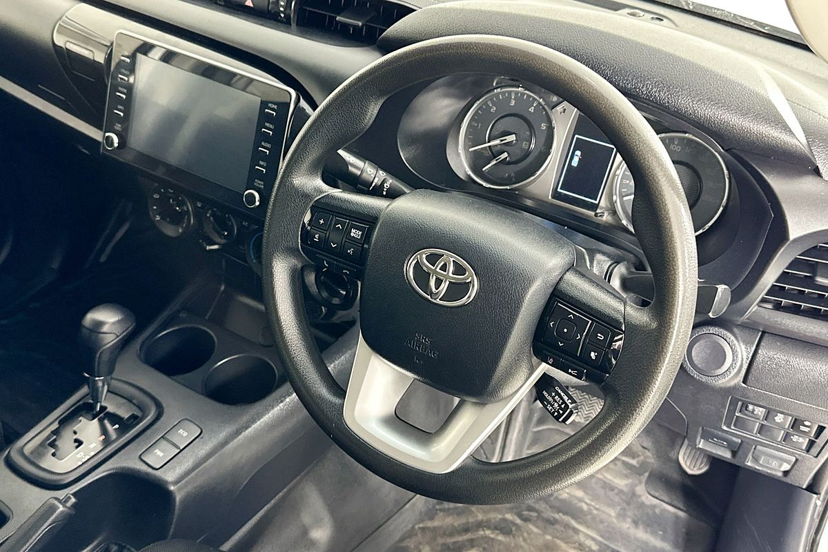 2021 Toyota HILUX SR (4x4) GUN126R FACELIFT 4X4