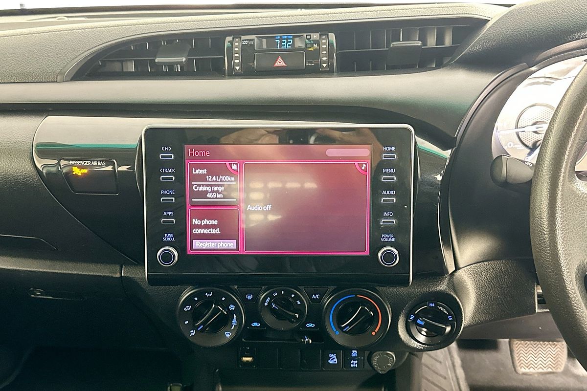 2021 Toyota HILUX SR (4x4) GUN126R FACELIFT 4X4