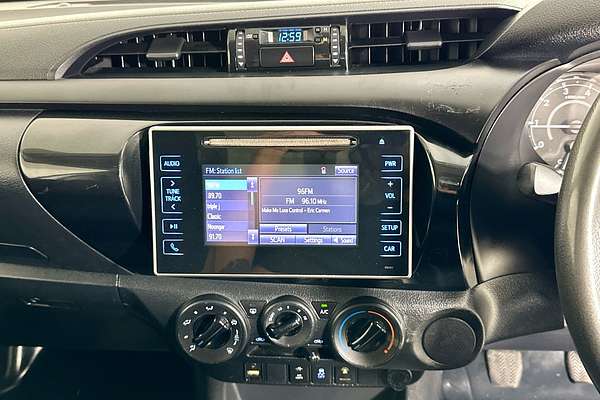 2016 Toyota Hilux WORKMATE GUN122R REAR WHEEL DRIVE