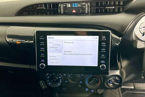 2023 Toyota HILUX SR (4x4) GUN126R 4X4