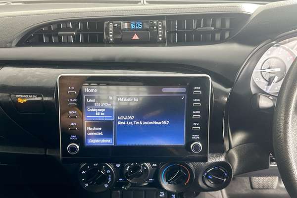 2021 Toyota HILUX SR (4x4) GUN126R FACELIFT 4X4