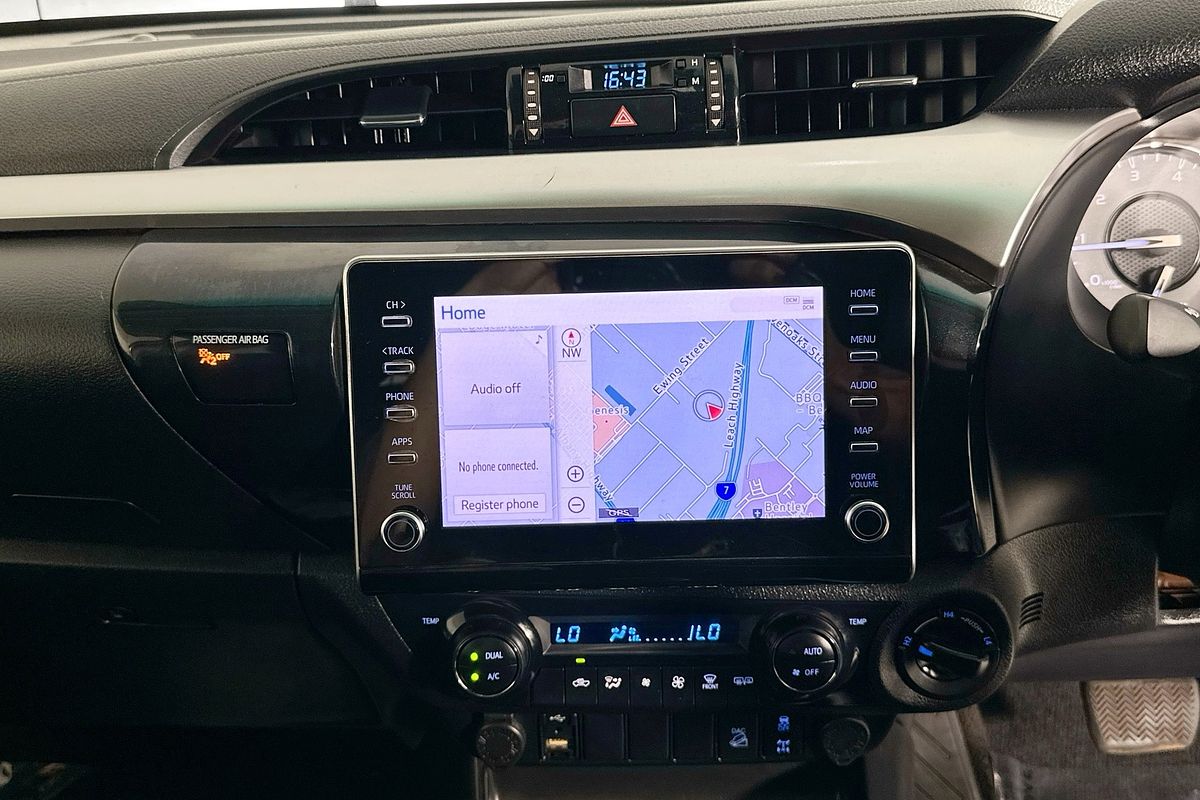 2021 Toyota HILUX SR5 (4x4) GUN126R 4X4