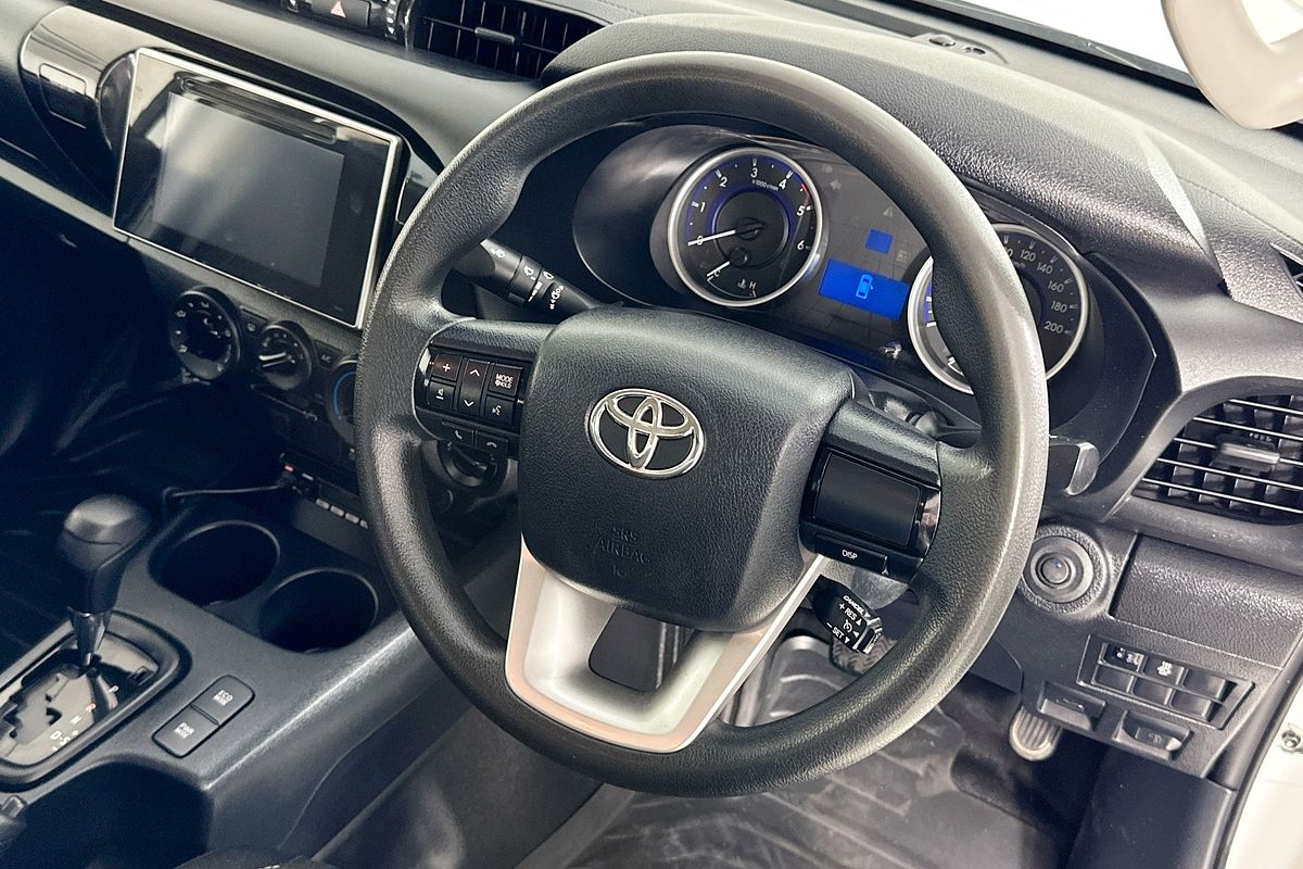 2018 Toyota HILUX SR (4x4) GUN126R MY17 4X4