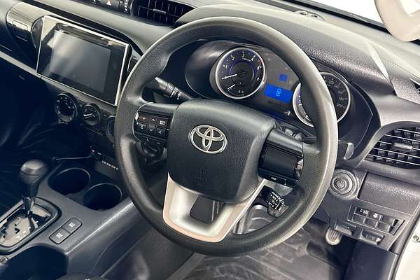 2018 Toyota HILUX SR (4x4) GUN126R MY17 4X4