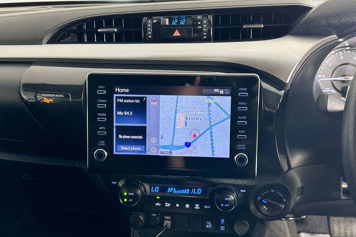 2022 Toyota HILUX SR5 (4x4) GUN126R 4X4