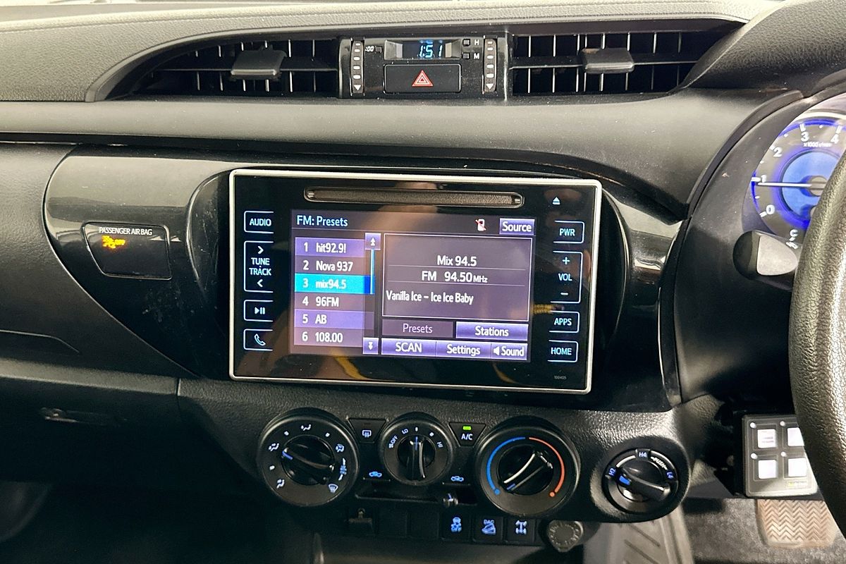 2020 Toyota HILUX SR (4x4) GUN126R MY19 UPGRADE 4X4