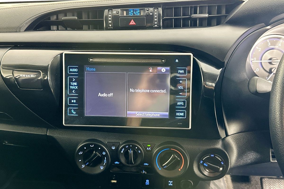 2017 Toyota HILUX SR (4x4) GUN126R MY17 4X4