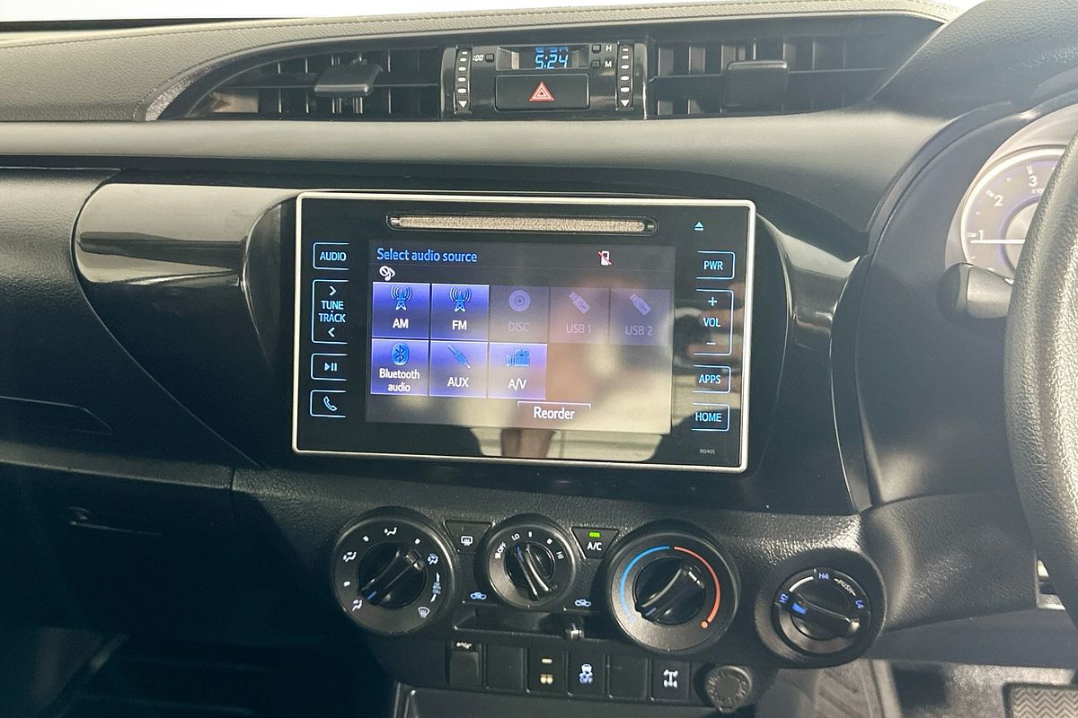 2019 Toyota HILUX SR (4x4) GUN126R MY19 UPGRADE 4X4