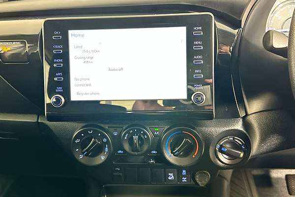 2021 Toyota HILUX SR (4x4) GUN126R FACELIFT 4X4