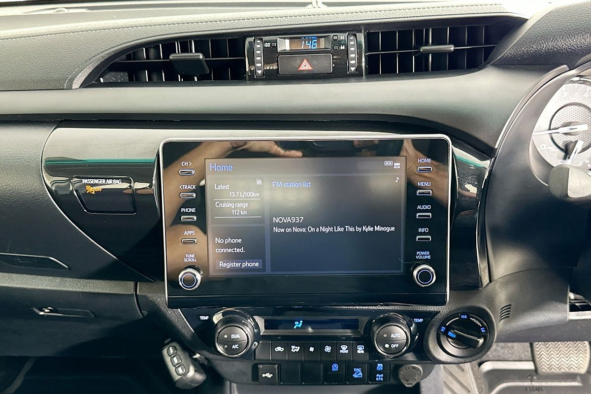 2024 Toyota HILUX SR 48V (4x4) GUN126R 4X4