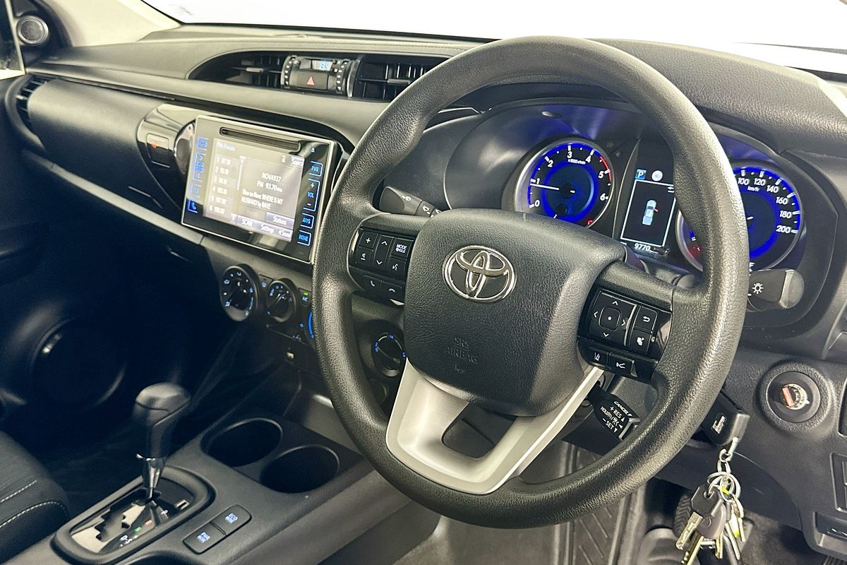 2019 Toyota HILUX SR (4x4) GUN126R MY19 4X4