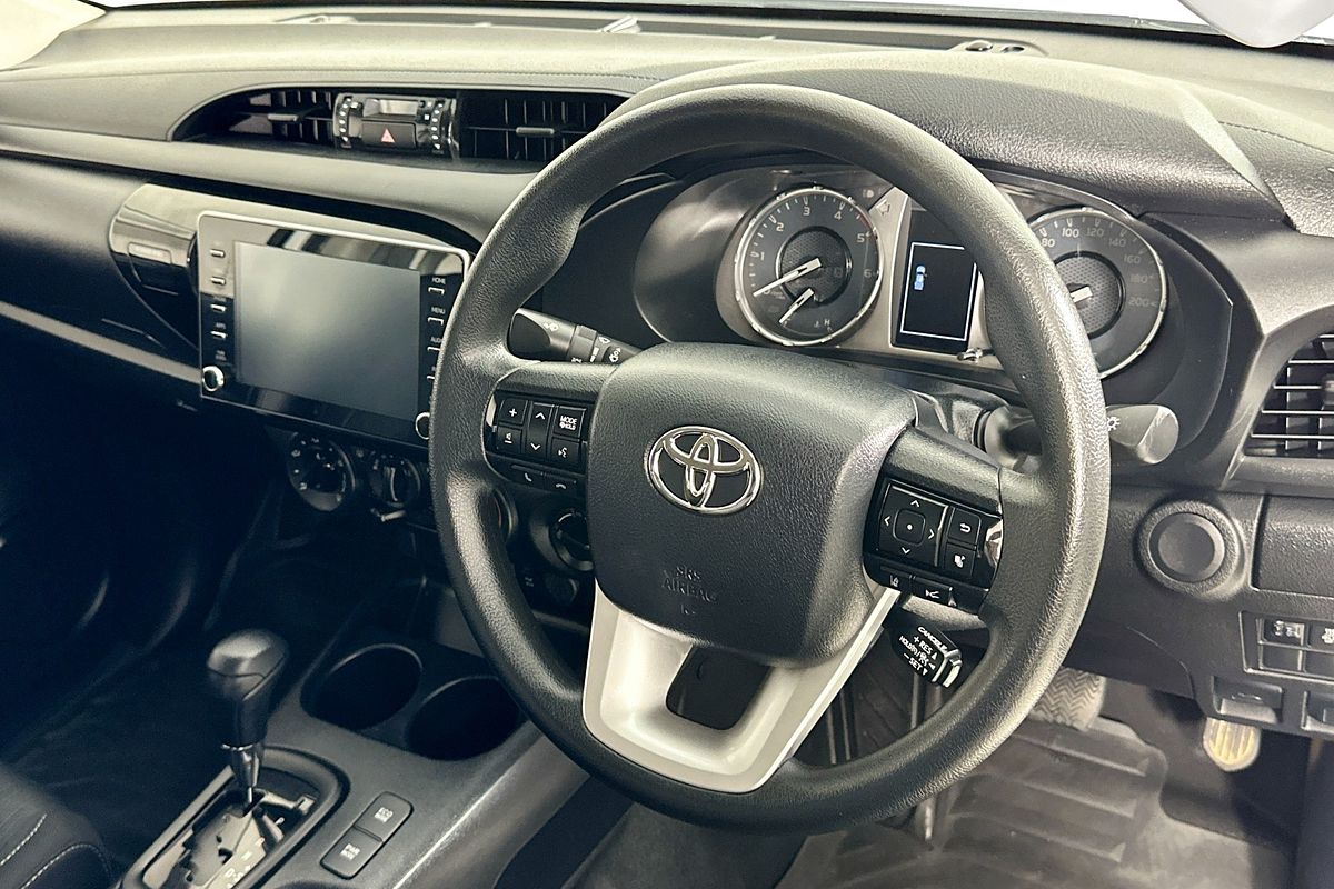 2021 Toyota HILUX SR (4x4) GUN126R FACELIFT 4X4