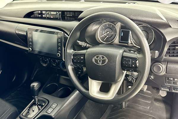 2022 Toyota HILUX SR (4x4) GUN126R 4X4