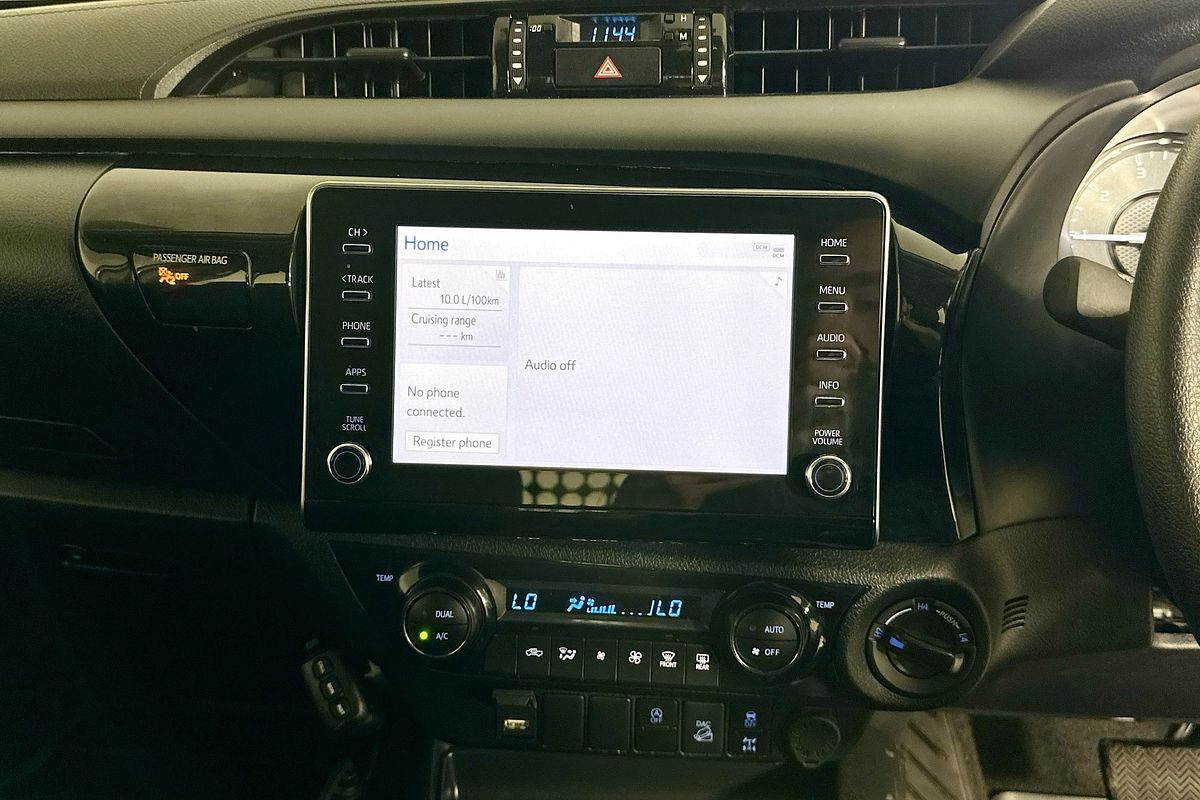 2025 Toyota HILUX SR 48V (4x4) GUN126R RC 4X4