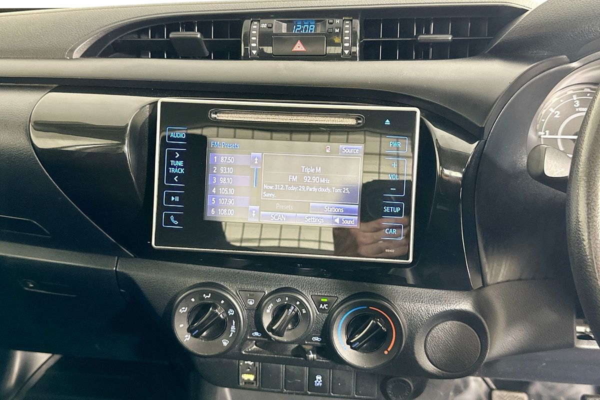 2016 Toyota Hilux WORKMATE GUN122R REAR WHEEL DRIVE