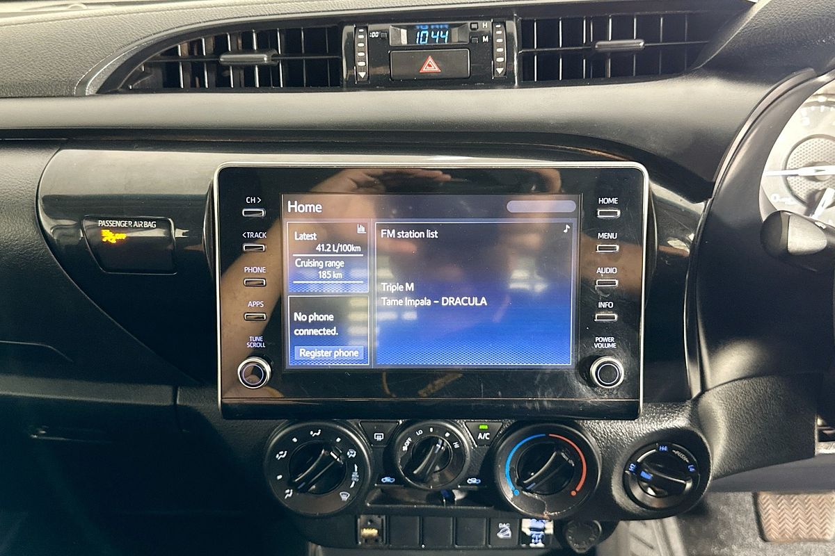 2021 Toyota HILUX SR (4x4) GUN126R 4X4