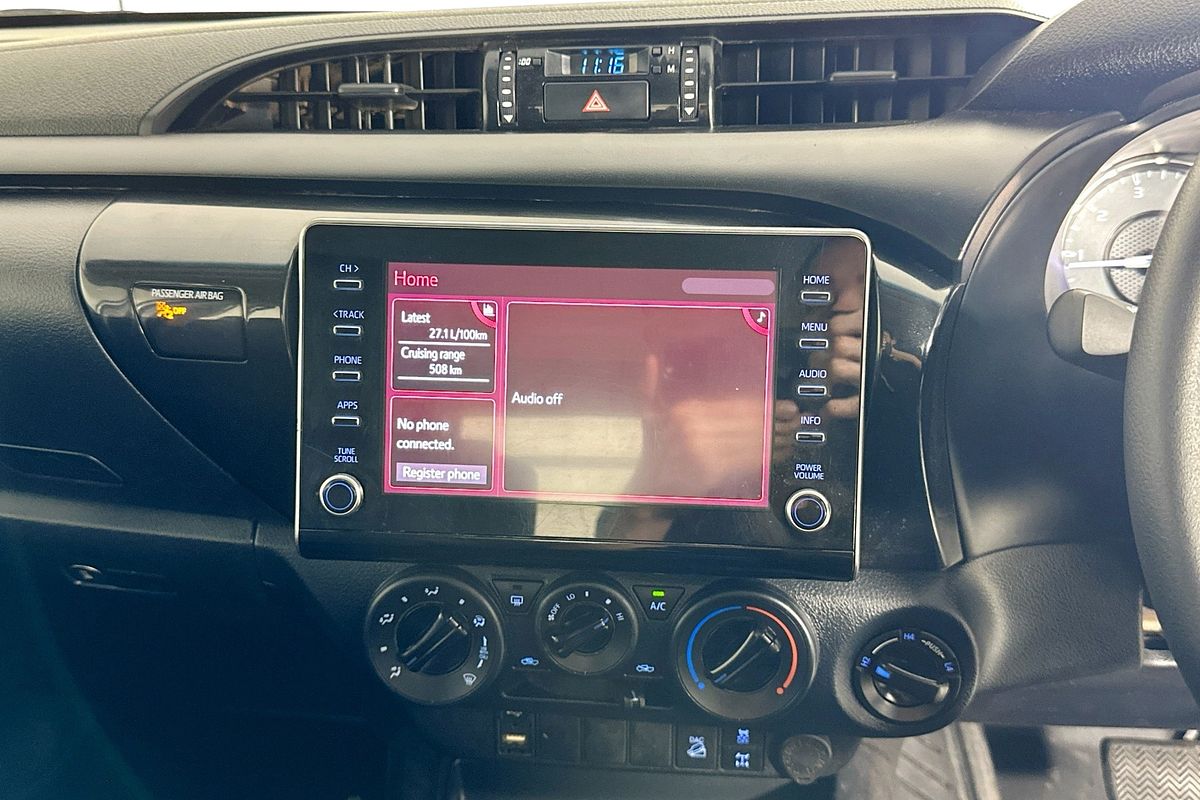 2021 Toyota HILUX SR (4x4) GUN126R FACELIFT 4X4