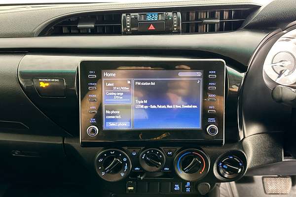 2021 Toyota HILUX SR (4x4) GUN126R 4X4