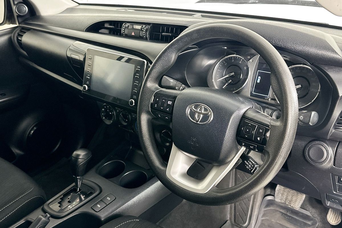 2022 Toyota HILUX SR (4x4) GUN126R 4X4