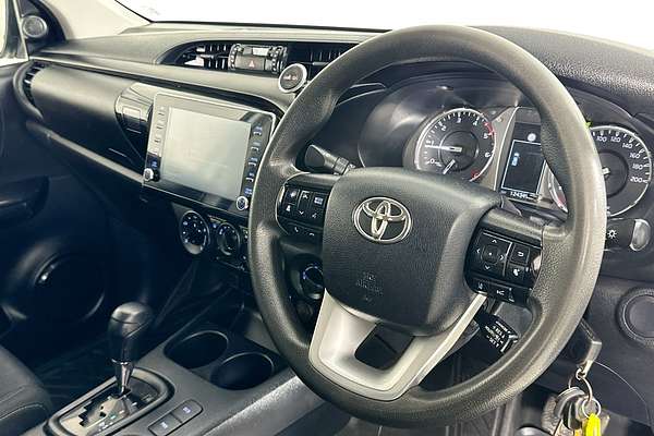 2021 Toyota HILUX SR (4x4) GUN126R FACELIFT 4X4
