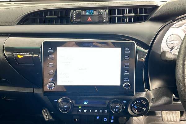 2024 Toyota HILUX SR 48V (4x4) GUN126R 4X4