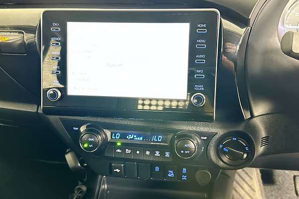 2024 Toyota HILUX SR 48V (4x4) GUN126R 4X4