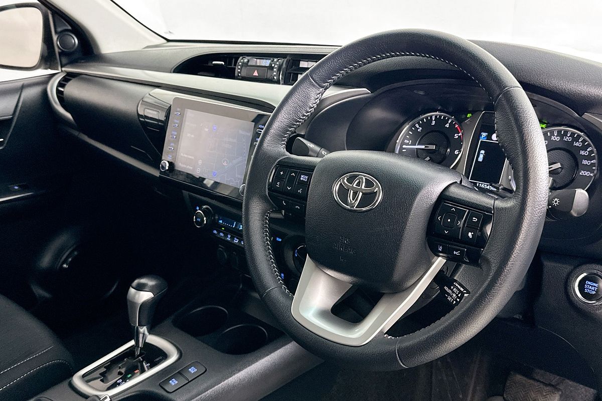 2021 Toyota HILUX SR5 (4x4) GUN126R FACELIFT 4X4