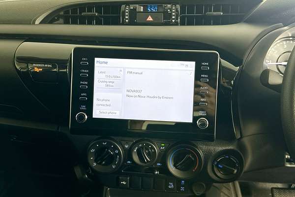 2025 Toyota HILUX SR (4x4) STEEL WHEELS GUN126R RC 4X4