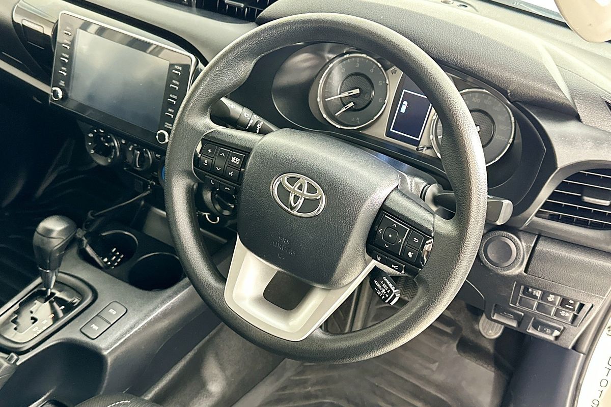 2022 Toyota HILUX SR (4x4) GUN126R 4X4
